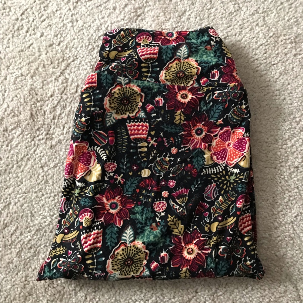 LuLaRoe OS Leggings - Flowers and Bugs